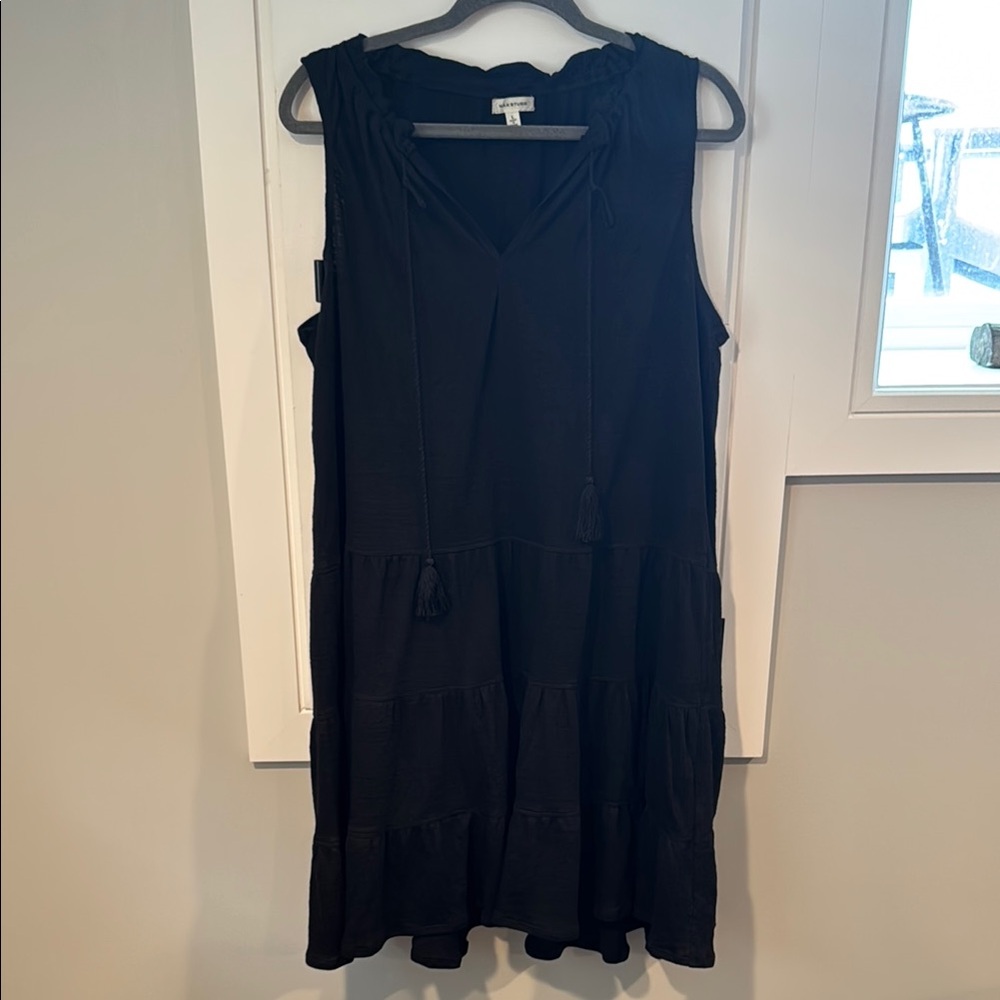 Max Studio Black Sleeveless V-neck Sundress